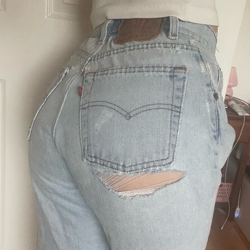 vintage levi’s with distressing